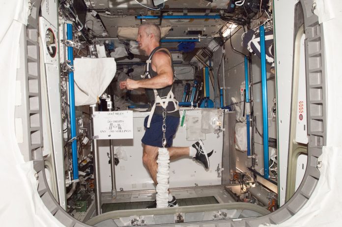 Iss040e086609 696x462